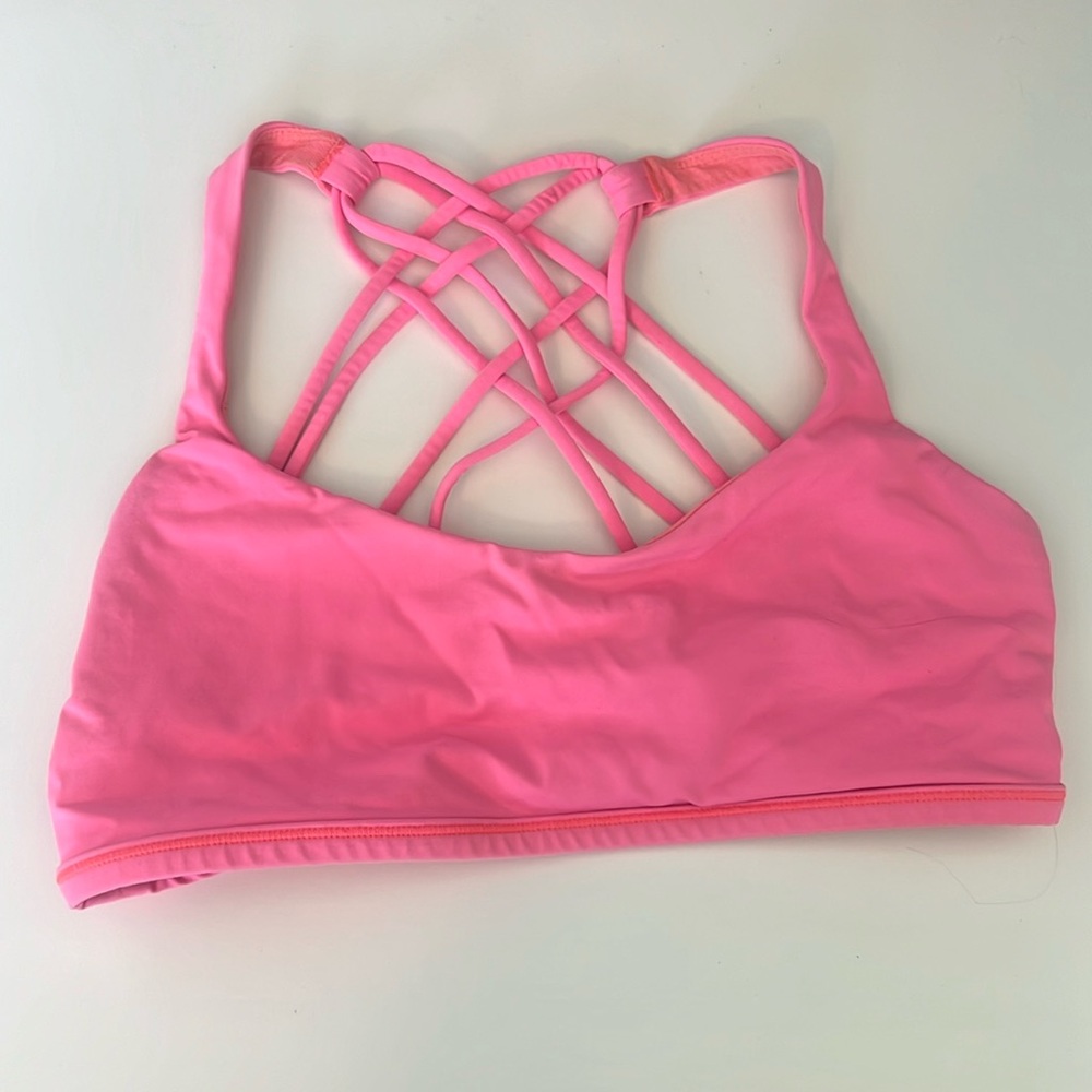 Lulule free to be sports bra